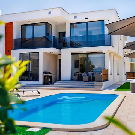 Amazing In With Sauna Semesterbostad Drače