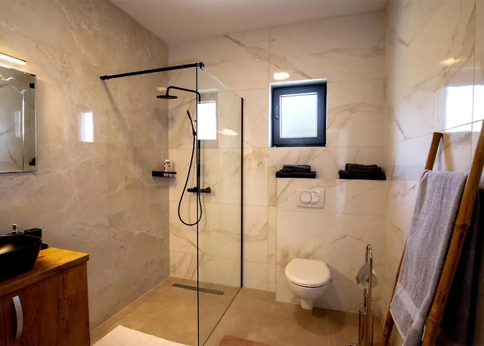 Amazing In With Sauna Holiday home Drace